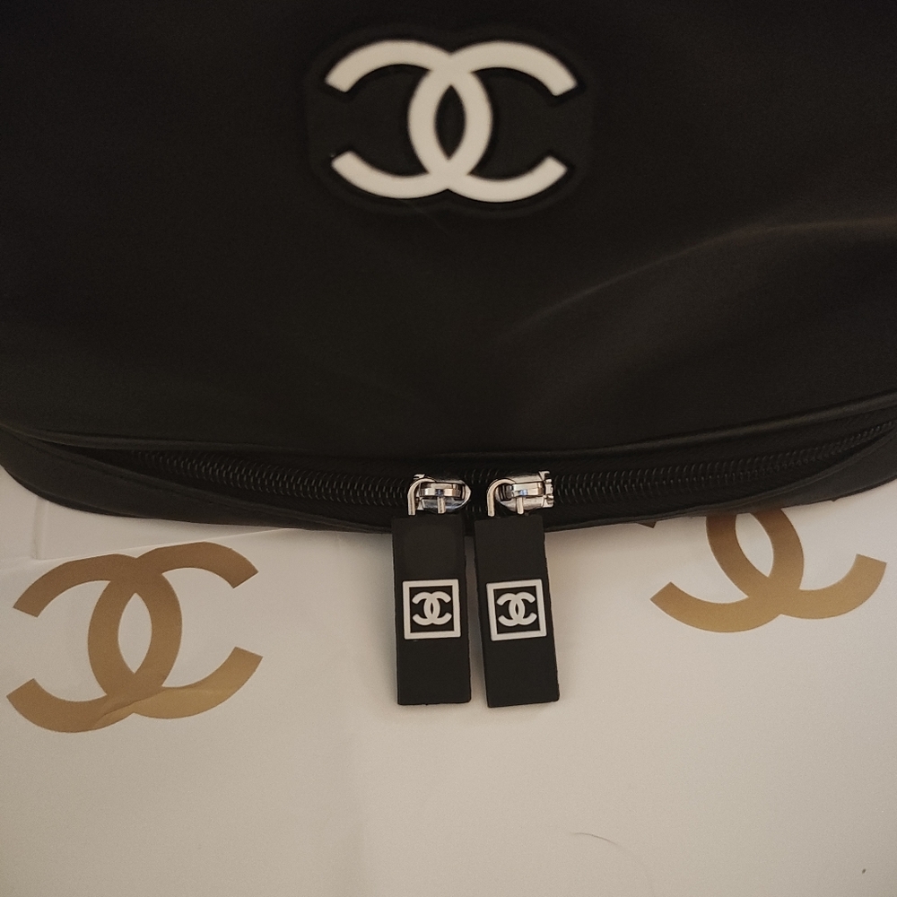 CC Black Cosmetics Bag/Clutch - Picture 10 of 13